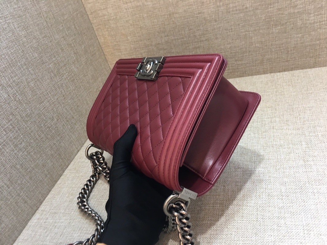 Lambskin Medium Boy Handbag Flap Bag A67086 Burgundy